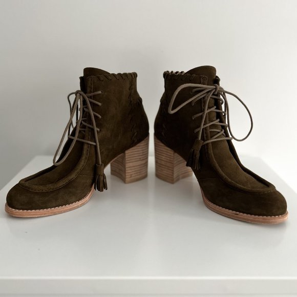 Stuart Weitzman Wallawalla Suede Lace-Up Ankle Boots - Olive Green - Picture 3 of 8